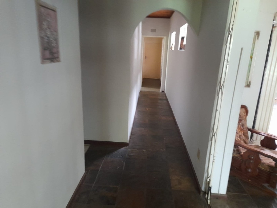7 Bedroom Property for Sale in Bloemfontein Free State